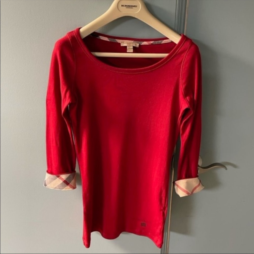 Red Burberry Brit